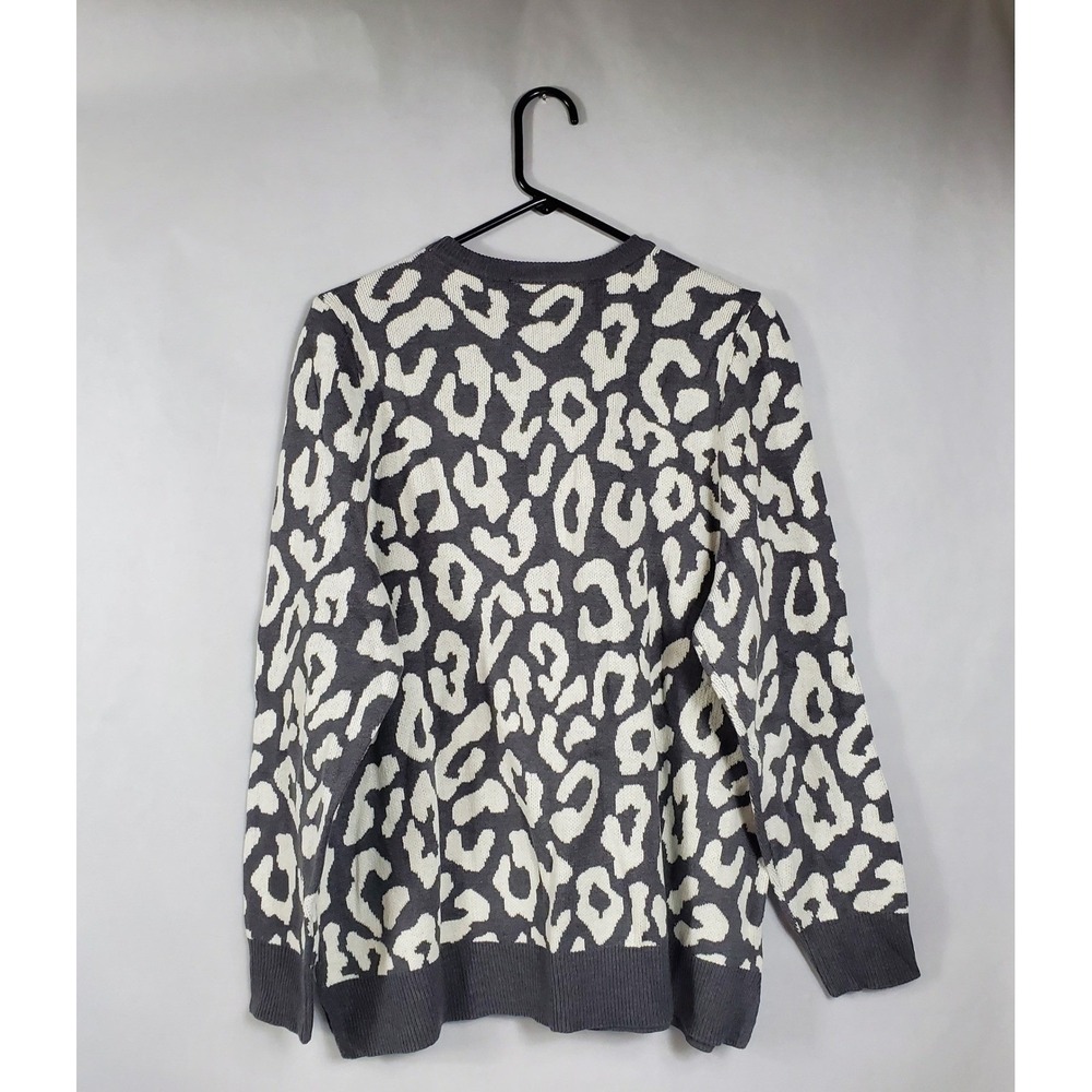 Lane Bryant Womens Grey White Leopard Print Crew Neck Pullover Sweater 14/16 NWT - Picture 2 of 11